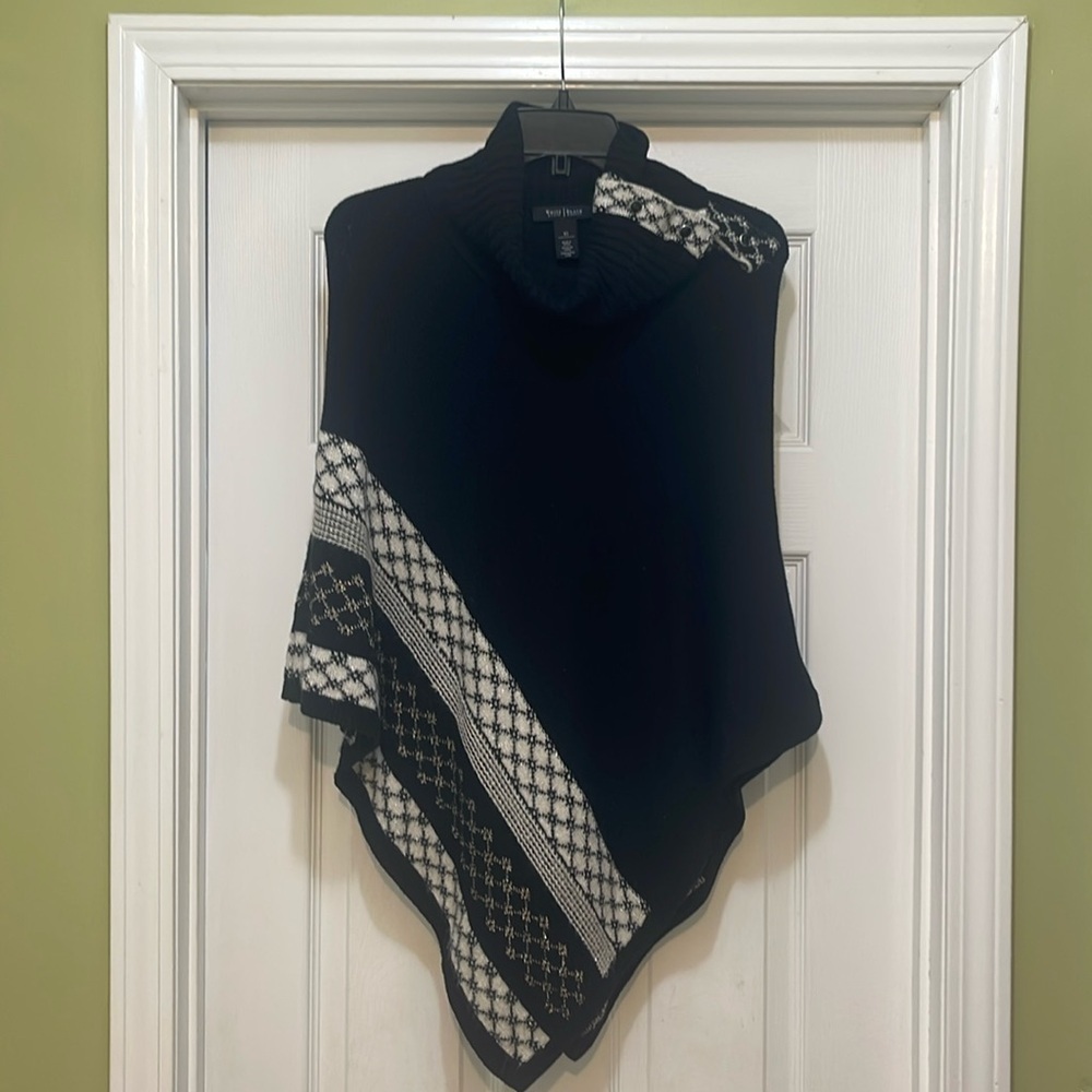 White House Black Market - cowl neck diamond border poncho - size XS